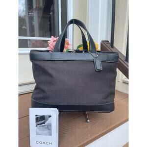 (z) NWOT Coach HAMPTON BLACK COSMETIC CASE (pu500